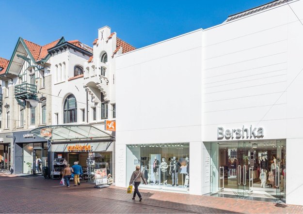 KRION® Fachada Ventilada en Bershka Hilversum – Holanda