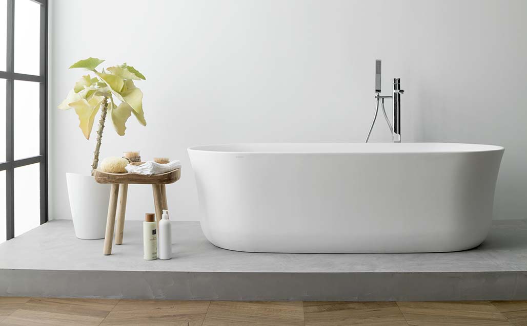 ARCH bathtub – subtlety, elegance and practicality with a touch reminiscent of natural Stone, from KRION® BATH